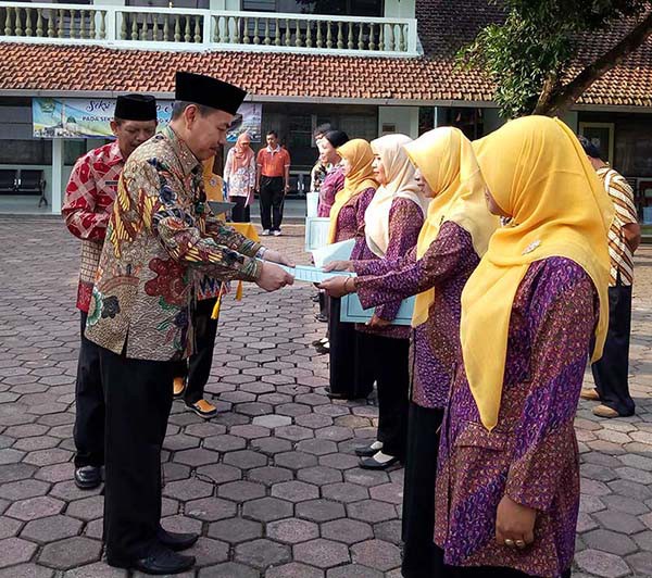 Budayakan Bekerja dengan Hati